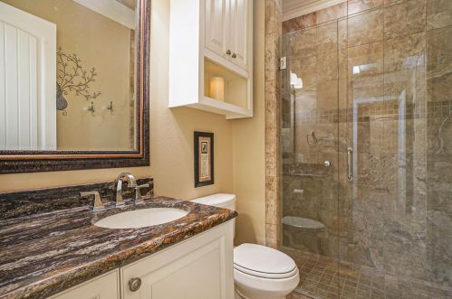 7200 Brady Oaks Dr, Fort Worth TX  76135-9055 exterior