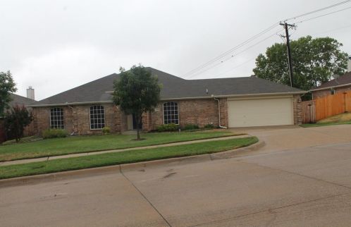 1301 Marie Ln, Fort Worth, TX 76108-3398