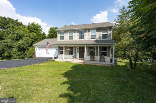 195 Thornhill Ln, Gerrardstown, WV 25420-4439