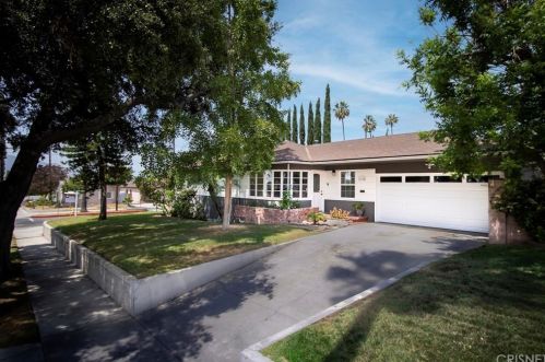 1205 Western Ave, Glendale CA  91201-1426 exterior