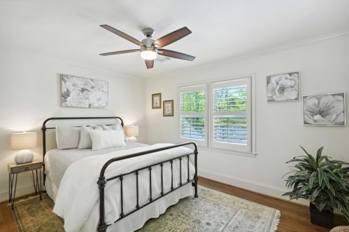6930 Hunters Knl, Atlanta GA  30328-1763 exterior