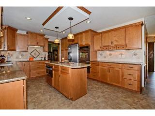 1823 Mary Jo Ln, Saint Paul, MN 55109-4901