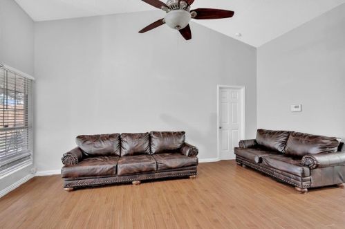 2533 Creekwood Ln, Fort Worth TX  76123-1111 exterior