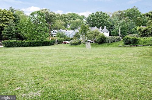 410 Old County Rd, Severna Park MD 21146-4655 exterior