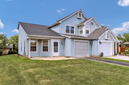 369 Cedar Ct, Carol Stream, IL 60188-3912