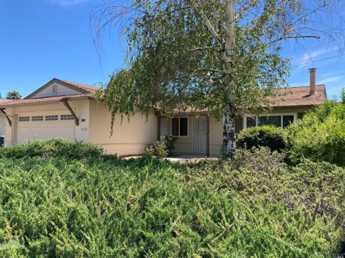 110 Olympic Cir, Vacaville, CA 95687-3306