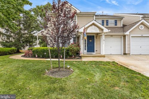 6902 Normandy Dr, Mount Laurel, NJ 08054-5977