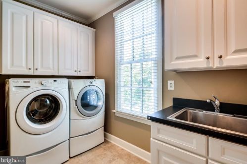 7673 President St, Fulton MD  20759-2516 exterior