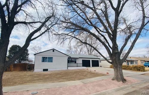 1513 Alexander Cir, Pueblo CO  81001-2024 exterior