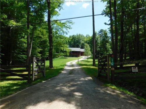 659 Marne Ridge Rd, Bomont, WV 25030