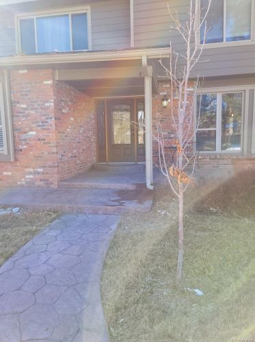 5705 Pagosa Way, Aurora, CO 80015-3013