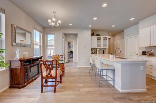 14804 Crestridge Dr, Aurora CO 80015-4207 exterior