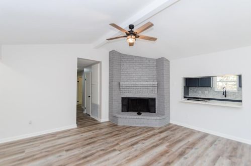 9813 Wren Ct, Conroe TX  77385-3729 exterior