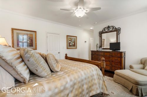 2990 Margaret Mitchell Dr, Atlanta GA  30327-1708 exterior