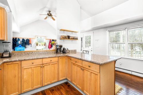 31 Cornish Tpke, Unity NH  03773-2300 exterior