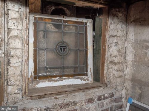 2122 Millcreek Rd, Lancaster PA  17602-4749 exterior