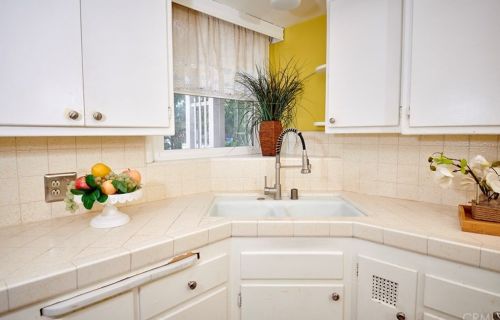 4746 Jurupa Ave, Riverside CA  92506-1967 exterior