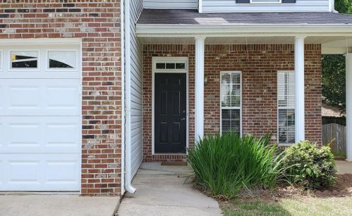 119 Northtowne Dr, Holly Springs, GA 30188-2640