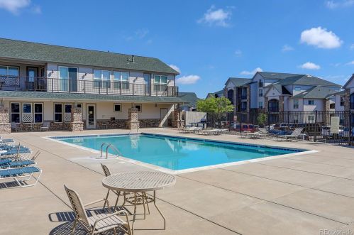 7212 Blackhawk St, Englewood CO 80112-4005 exterior