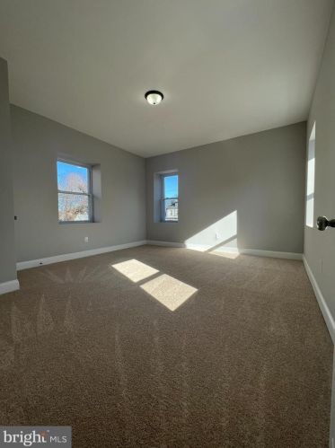 6805 11 St, Philadelphia PA 19147-1244 exterior