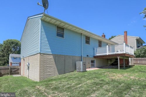 3077 Todd Ln, Lancaster PA  17601-1350 exterior