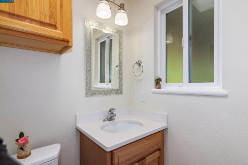 3381 El Monte Dr, Concord CA  94519-2806 exterior