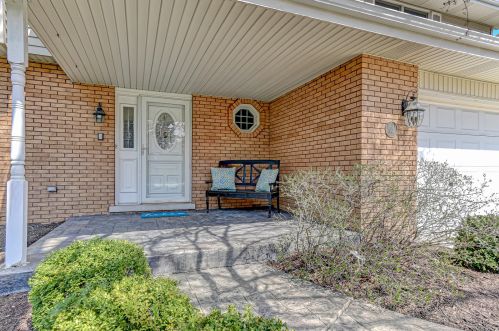 475 87th St, Willowbrook IL  60527-8361 exterior