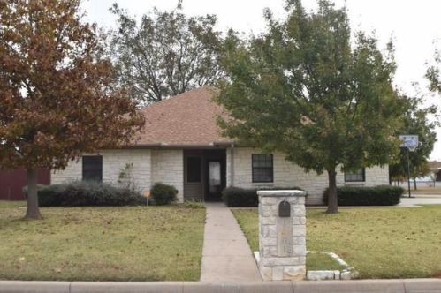 1401 Glenwood Dr, Stephenville, TX 76401-1619