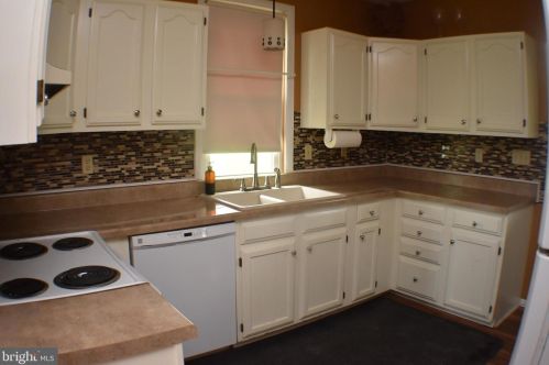 2255 Indian Rock Dam Rd, York PA  17408-9612 exterior