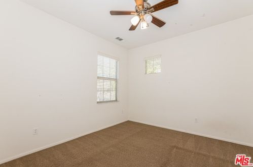 172 Full Moon, Irvine CA  92618-8806 exterior