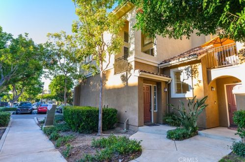 1407 Elmhurst, Irvine CA  92618-4023 exterior