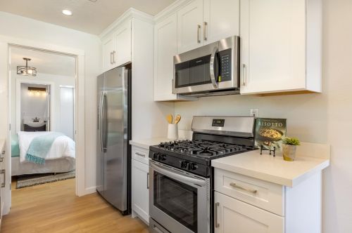 412 Monterey Ave, Capitola CA  95010-3614 exterior