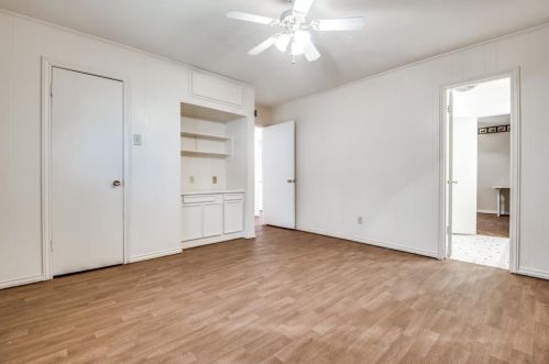 809 Tanglewood Dr, Irving TX 75061-6815 exterior