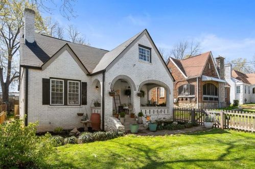 1614 Beecher St, Atlanta, GA 30310-2476