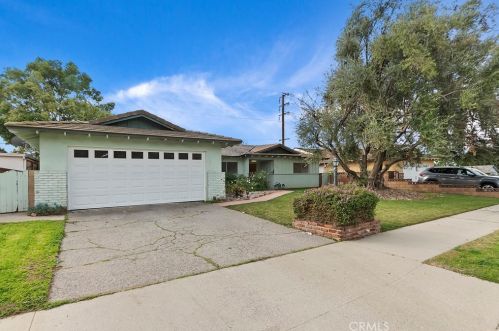 328 Essex St, Glendora, CA 91740-5154