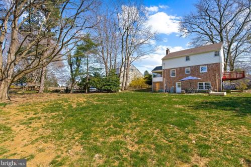 251 Primrose Ave, Lancaster PA  17601-3820 exterior