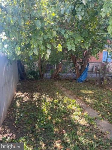 27 Kent St, Trenton NJ 08611-1018 exterior