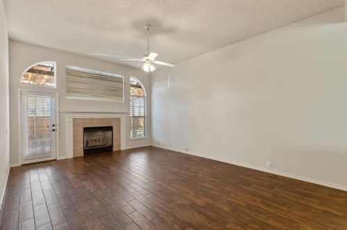 2205 Rachel Ct, Carrollton TX exterior