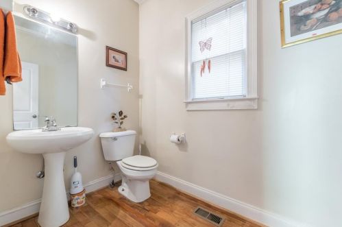 1758 Marietta Rd, Atlanta GA  30318-2735 exterior