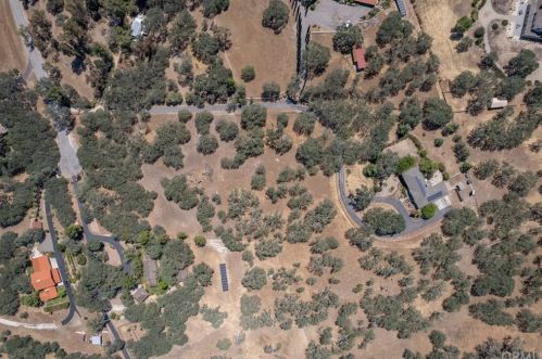 1685 Arbolado Rd, Lake Nacimiento, CA 93446-4938