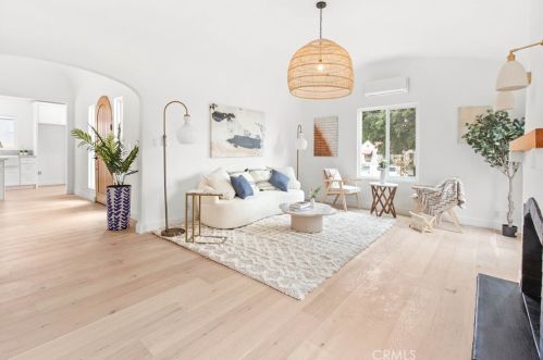 453 Alberta St, Altadena, CA 91001-5412