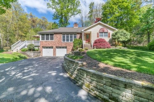 4 Baker Rd, Wantage, NJ 07461-4522
