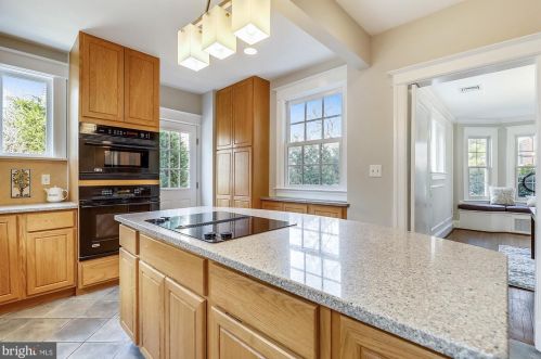 1903 Stratton Rd, Silver Spring MD 20910-1739 exterior