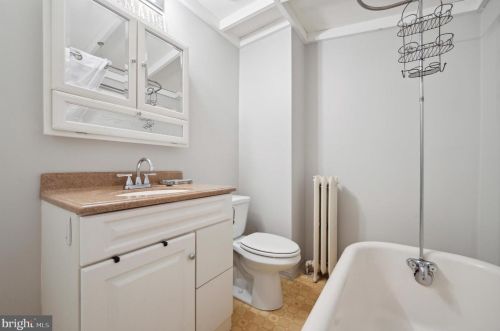 2825 11 St, Philadelphia PA 19148-4903 exterior