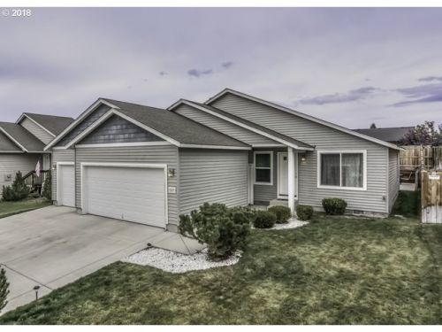 597 Robin Pl, Prineville, OR 97754-9229