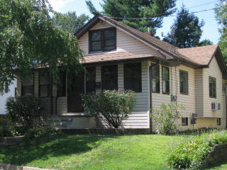 8 Ridgewood Ave, Fredon, NJ 07860-1911