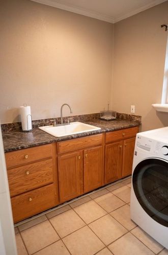 211 Oaklawn Ave, Nocona TX 76255-3109 exterior