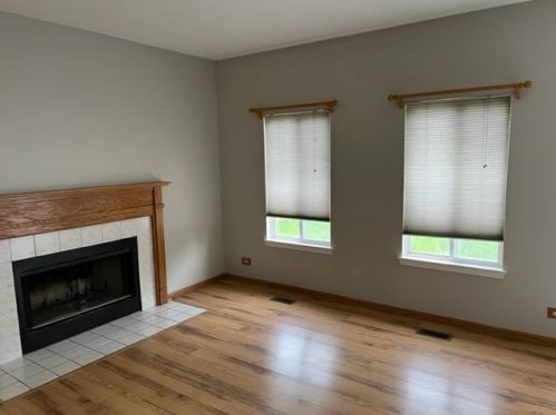 2723 Cripple Creek Ct, Naperville IL  60564-8436 exterior