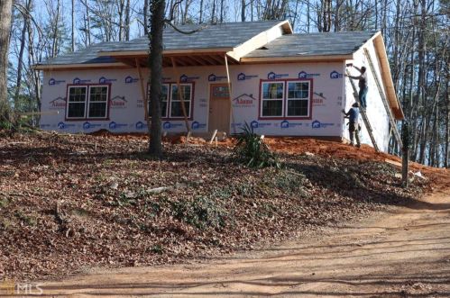 273 Barefoot Rd, Lula, GA 30554-3434