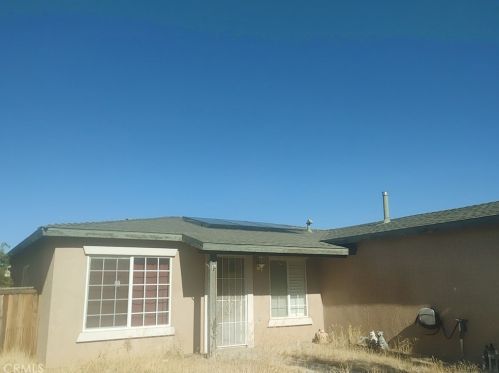 10586 Moorfield Cir, El Mirage, CA 92301-4861
